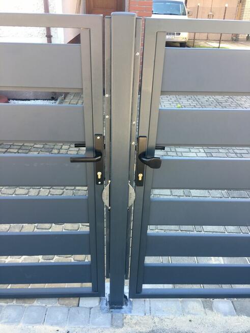 Balustrady nierdzewne ,schody, poręcze