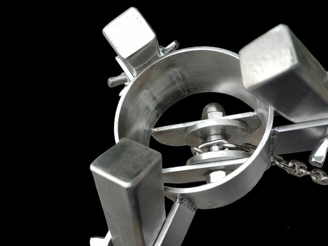 Grill ogrodowy trójnóg z stali nierdzewnej