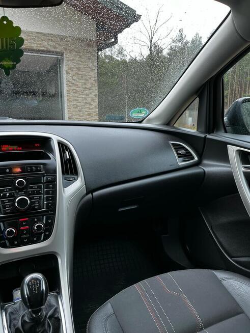 Opel Astra 1,4 benzyna +gaz . Bogate wyposażenie.