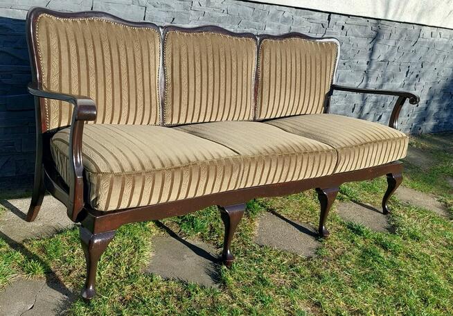 Sofę 3 osobiwą w stylu ludwikowskim + 2 pufy