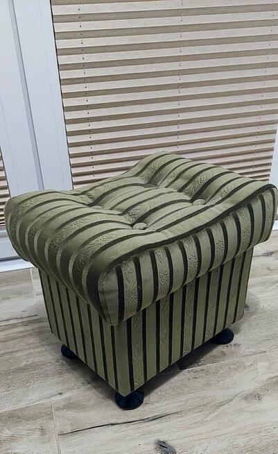 Sofę 3 osobiwą w stylu ludwikowskim + 2 pufy