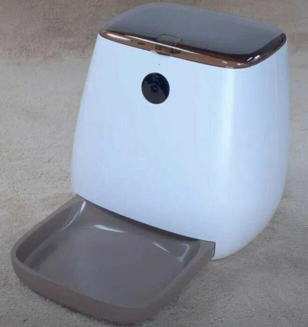 Automatyczny podajnik z kamerą PETRUST PP001 Smart Feeder
