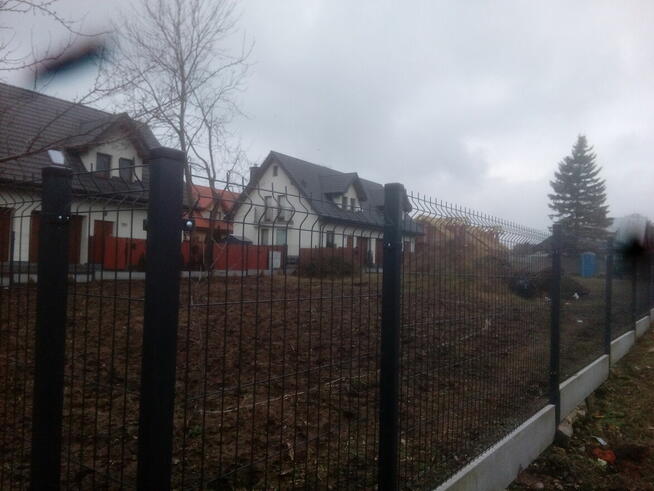 Działka budowlana z drogą prywatną