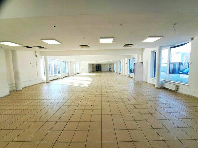 Lokal handlowo-usługowy 340 mkw. na parterze w Sanoku