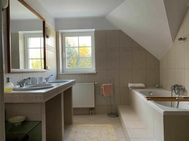 Szczecin! Przestronna willa w pobliżu jeziora Miewie