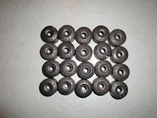 zaślepka nakładka śruby kół 17 vw golf, passat, itd. orginał