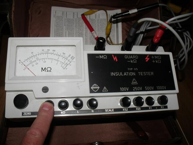 Miernik Izolacji Ganz XS 1000