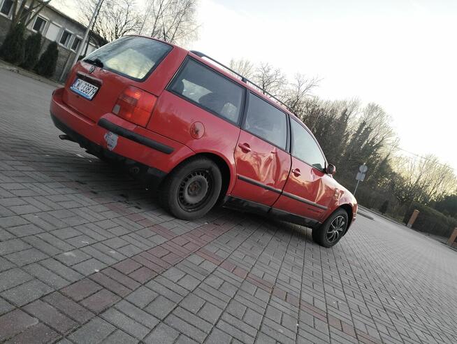 Passat B5 1.6 cały na części