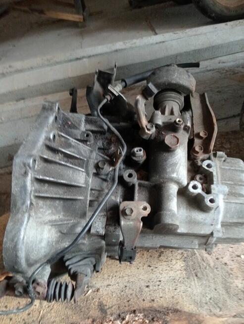 Części do toyoty Corolli wszystkie 1.4 16v 2002rok