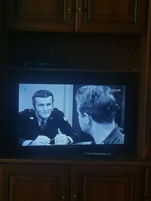 Sprzedam telewizor maszynę do szycia lawe