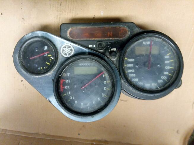 Yamaha FZS 600 Fazer 02-04 Licznik