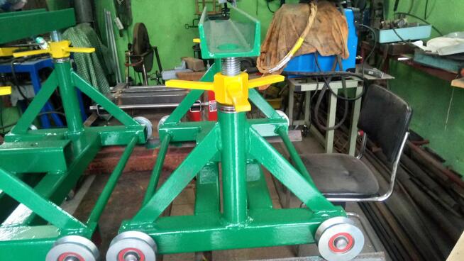 Wózki do rozjeżdżania-rozpoławiania ciągników