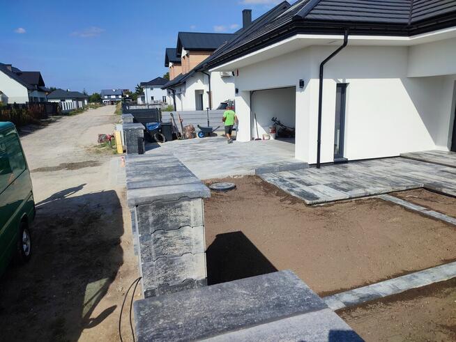 Układanie kostki brukowej, aranżacja ogrodu