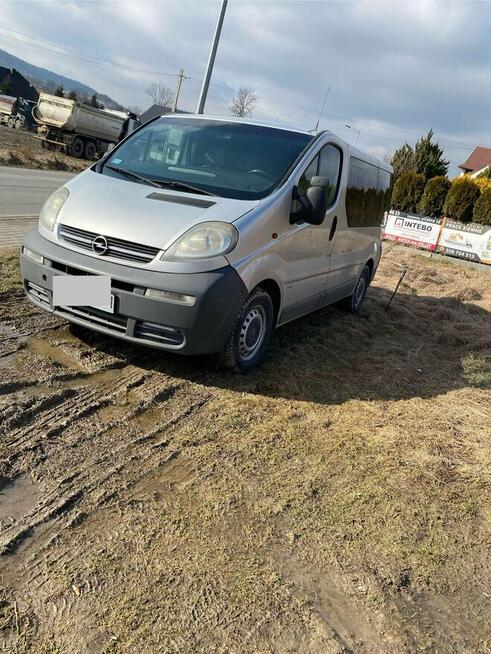 Sprzedam opel vivaro 9 osobowy