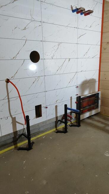 Podstawka do poziomowania płytek