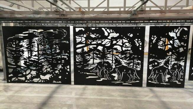 Brama skrzydłowa CNC -Wahadłowa - wilki las+ Furtka+ 3 słupy