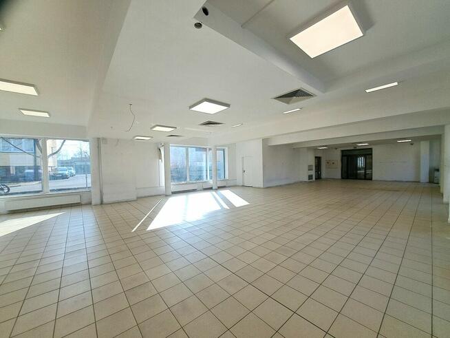 Lokal handlowo-usługowy 340 mkw. na parterze w Sanoku