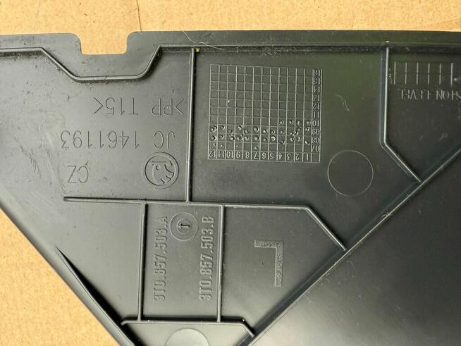 OSŁONA ZAŚLEPKA DESKI LEWA SKODA SUPERB II 2 3T0857503B