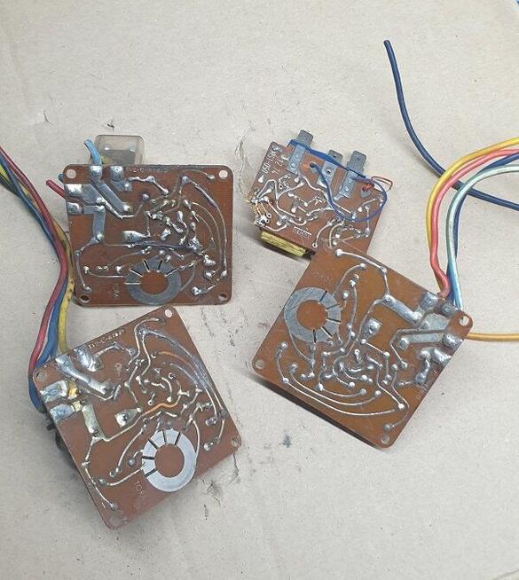 Elementy regulatora wycieraczek Fiat 125 p