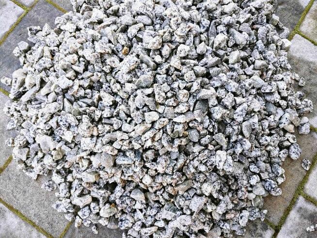 Kamień ogrodowy - Grys granitowy Dalmatyńczyk 8-16 / 16-22 H