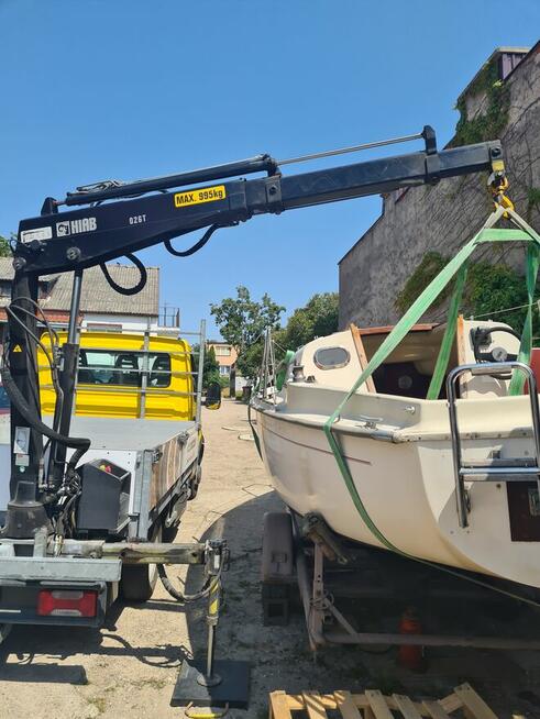 Usługi żurawiem mobilnym - auta z dźwigami HDS