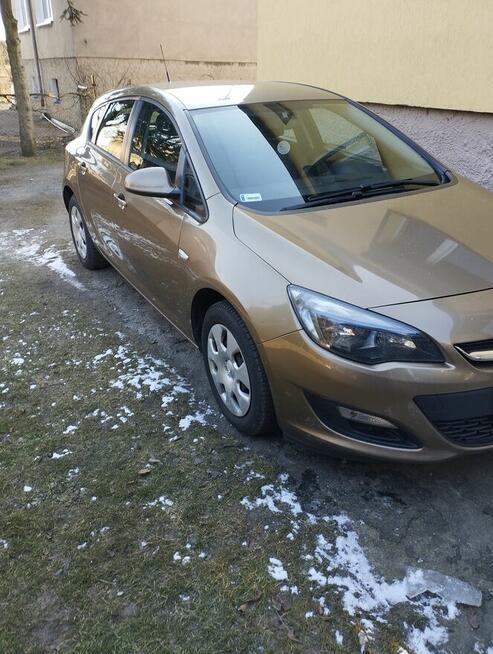 Opel Astra J