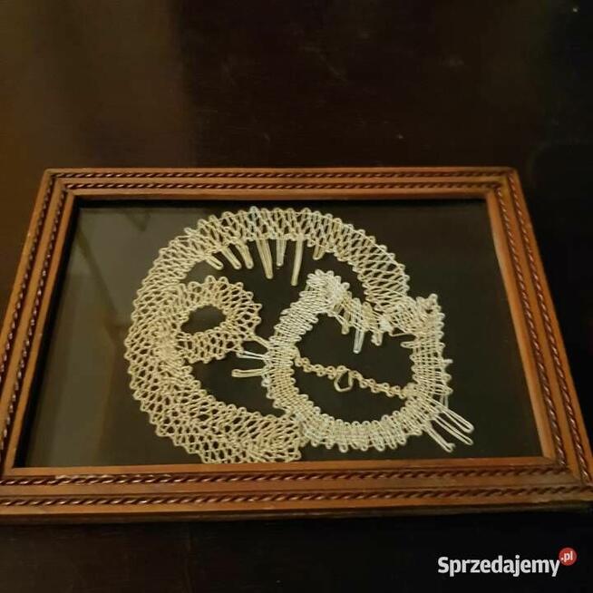 Arcydzieła wykonane metodą koronki klockowej i na szydełku