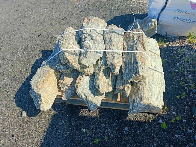 Szpilki Gnejsowe - kamienie ogrodowe /kora kamienna 50-90/70