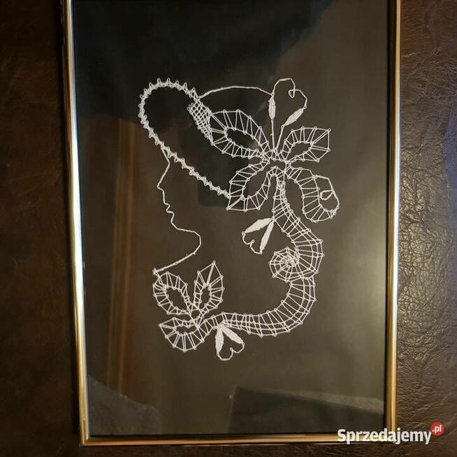 Arcydzieła wykonane metodą koronki klockowej i na szydełku