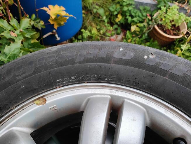 Sprzedam felgi z oponami Hyundai Tucson 2008