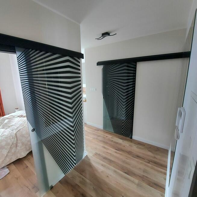 Remont, montaż drzwi