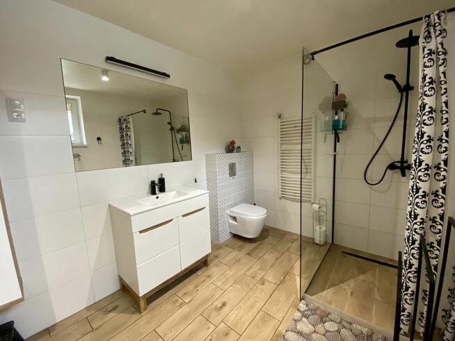 PRZESTRONNY DOM DLA DUŻEJ RODZINY LUB MIŁOŚNIKÓW PRZESTRZENI