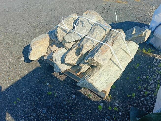 Szpilki Gnejsowe - kamienie ogrodowe /kora kamienna 50-90/70