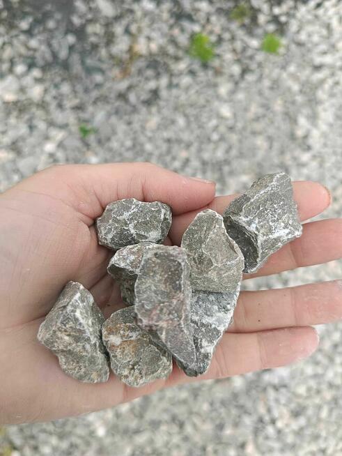 Grys Dewoński szary 16-22mm - Kruszywo drogowe i ozdobne.