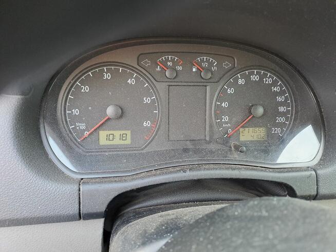 Syndyk sprzeda samochód - Volkswagen Polo