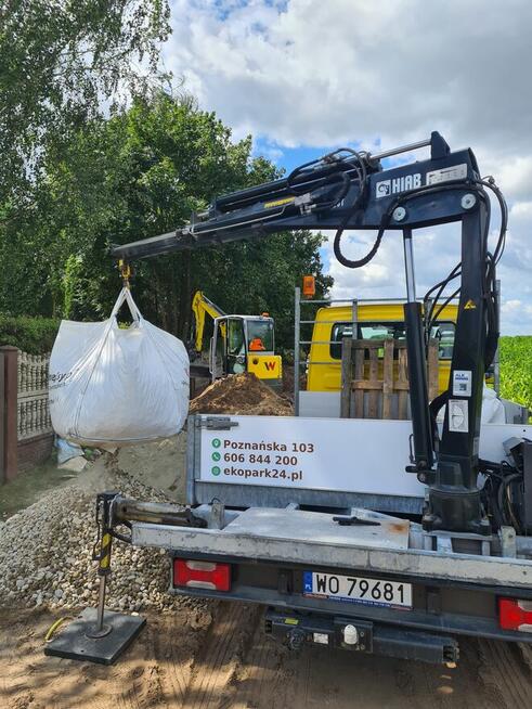 Usługi żurawiem mobilnym - auta z dźwigami HDS