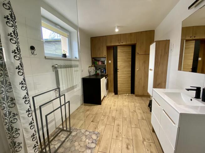 PRZESTRONNY DOM DLA DUŻEJ RODZINY LUB MIŁOŚNIKÓW PRZESTRZENI