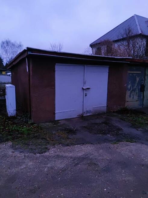 Sprzedam garaż