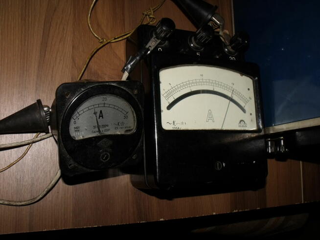 Analogowy Amperomierz TLEM 20A