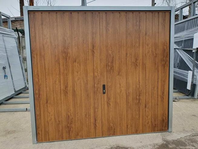 Bramy na wymiar Dwuskrzydłowe lub uchylne, Producent bram