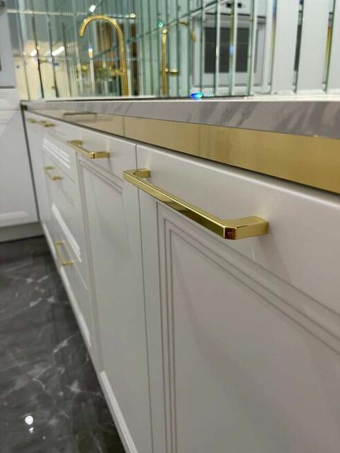 Lakierowane fronty meblowe do szafek na wymiar