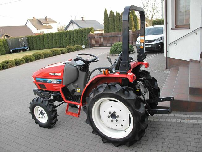 Mini Traktorek Yanmar AF220 4X4 20KM Wspomaganie Rewers