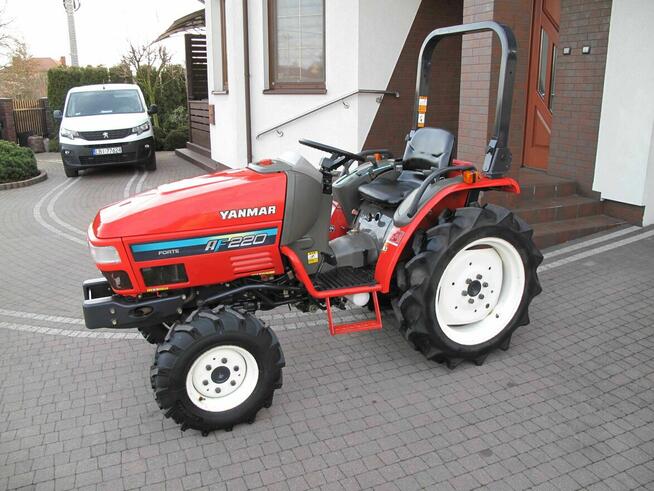 Mini Traktorek Yanmar AF220 4X4 20KM Wspomaganie Rewers