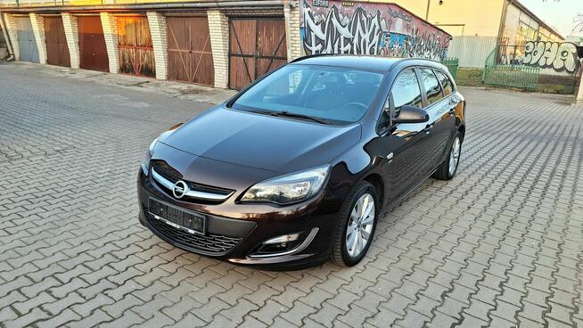 Opel Astra 1.4 B - 2013 r.