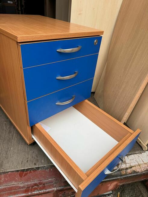 Kontenerek pod biurko kontenerki przybiorniki na kółkach