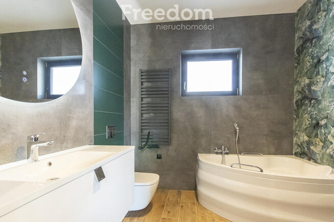 Nowoczesny dom parterowy z fotowoltaiką