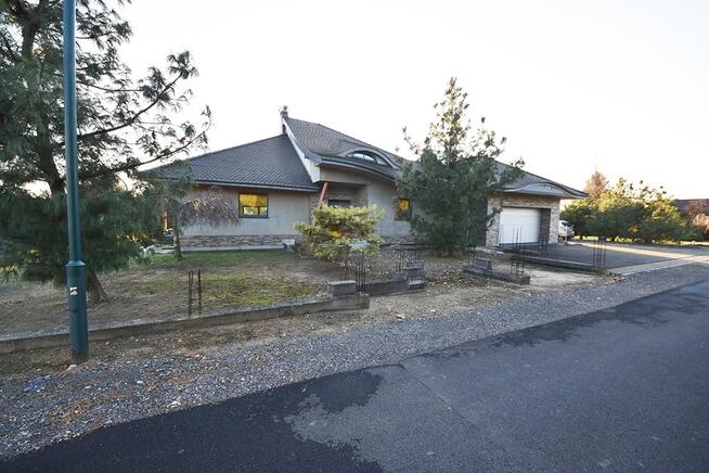 Dom na sprzedaż pow. 282 m2, dz. 39 ar Gogolin