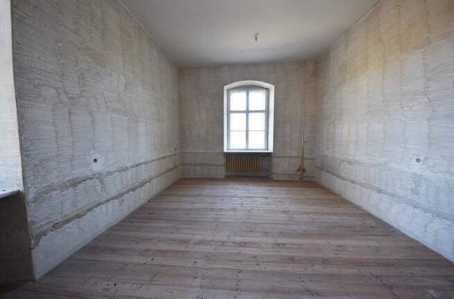 Na Sprzedaż Barokowy Dwór Biskupice, Opolskie.