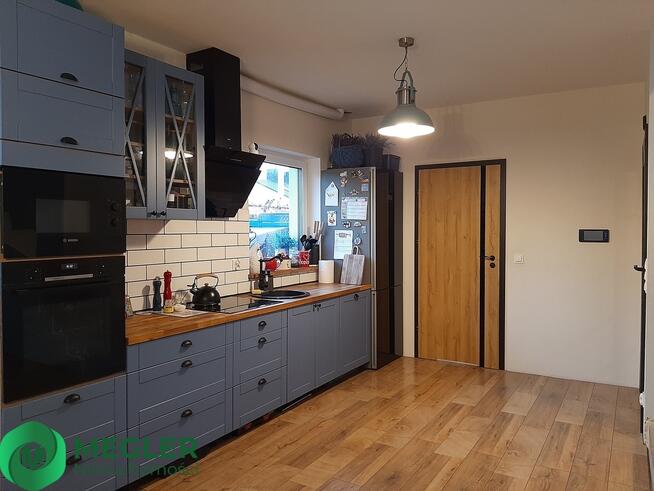 Komorów Osiedle - dom z klimatem