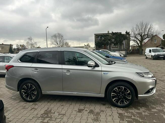 Mitsubishi Outlander Hybryda Niski przebieg zaledwie 33tys